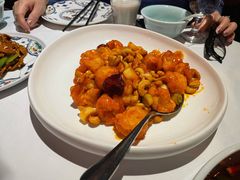 宫爆虾球-小河盐帮·私家菜·烤鸭(三元桥·霄云路店)