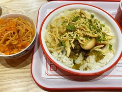 -壹品剁椒猪脚饭(蔡家中央大街店)