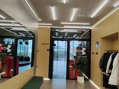 -Z&B Fitness Studio·Gym(前滩L+PLAZA店)