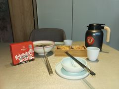 -有红鸡毛店·川菜(建设路店)