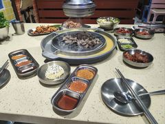 -安小胖韩国烤肉(财富广场画苑小区店)