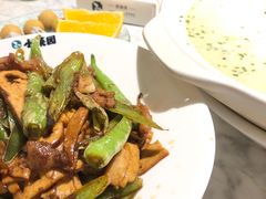 -小菜园新徽菜(芜湖奥特莱斯店)