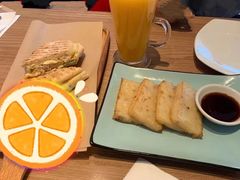 -必胜客(大宁路店)