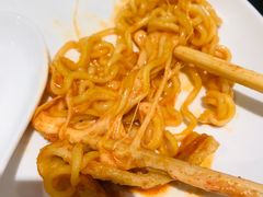 -三清洞摩西韩式年糕火锅(威高广场店)