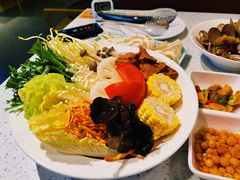 素菜拼盘-八珍玉食鸡煲·打边炉(印象城店)