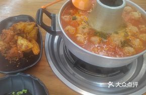 Tomato and Pork Meatball Hot Pot