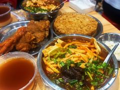 -柳州肥姨妈大骨螺蛳粉(万达中心店)