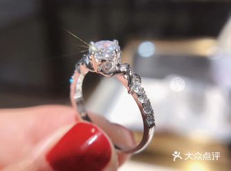 结婚就要选它！！！美到发光的66分钻戒