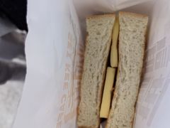 鲜牛油厚多士-世记咖啡(氹仔外卖店)