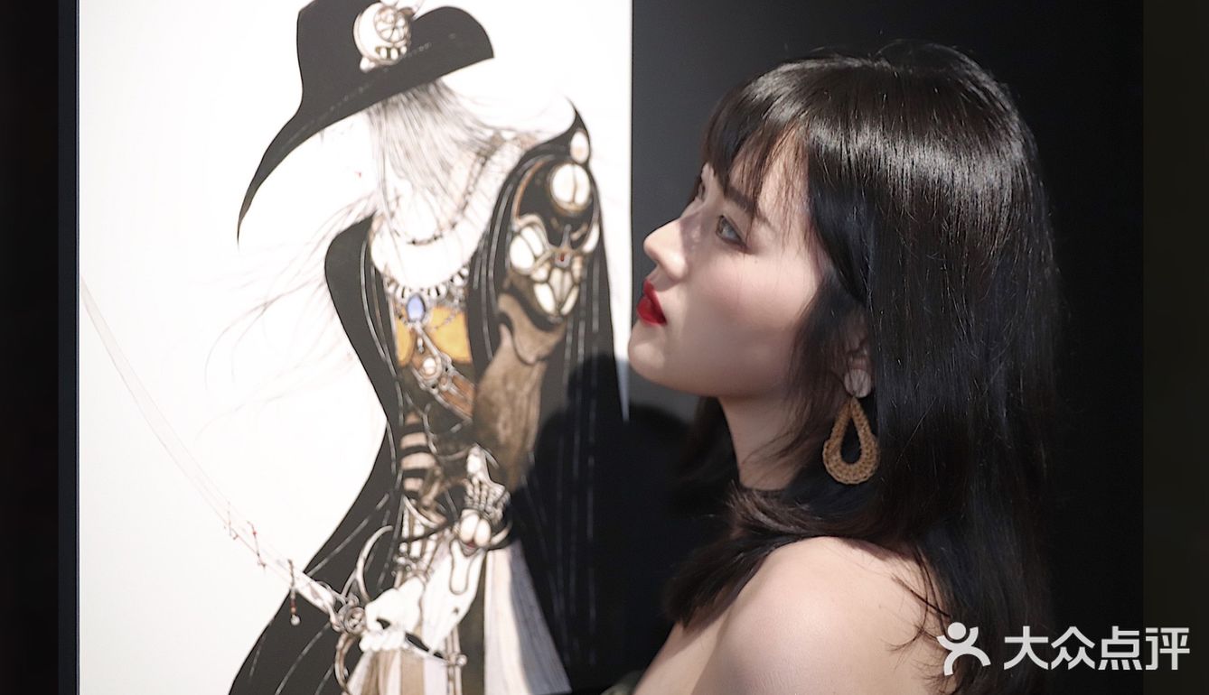魔都看展 | 天野喜孝·白昼的幻想