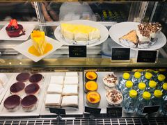-莓园冰淇淋店