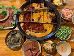 -岗上渣渣老火锅(两路口店)