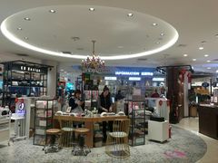 -王府井百货(中州中路店)