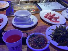-蒙肥羊·酸汤潮牛·鲜牛肉火锅烤肉自助(岗顶店)