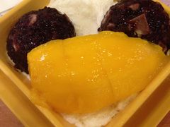 白雪芒果黑糯米甜-满记甜品(南京虹悦城三店)