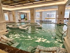 -大连金石滩绿发温泉假日酒店
