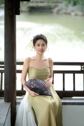 -雪中彩影婚纱摄影·微光艺术中心