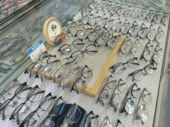-阿波罗眼镜·蔡司授权店(孙厝店)