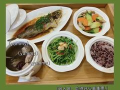 -雪梅月子中心(华侨城店)