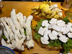 -民食香·腊排骨野生菌美食(木府店)