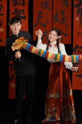 -喜爱高定婚纱摄影