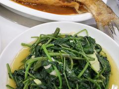 -丹水桥地锅鱼·翘嘴鲌·地方特色全鱼宴(丹江口大坝店)