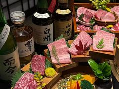 -山川小町·极番烧肉(新地假日广场店)