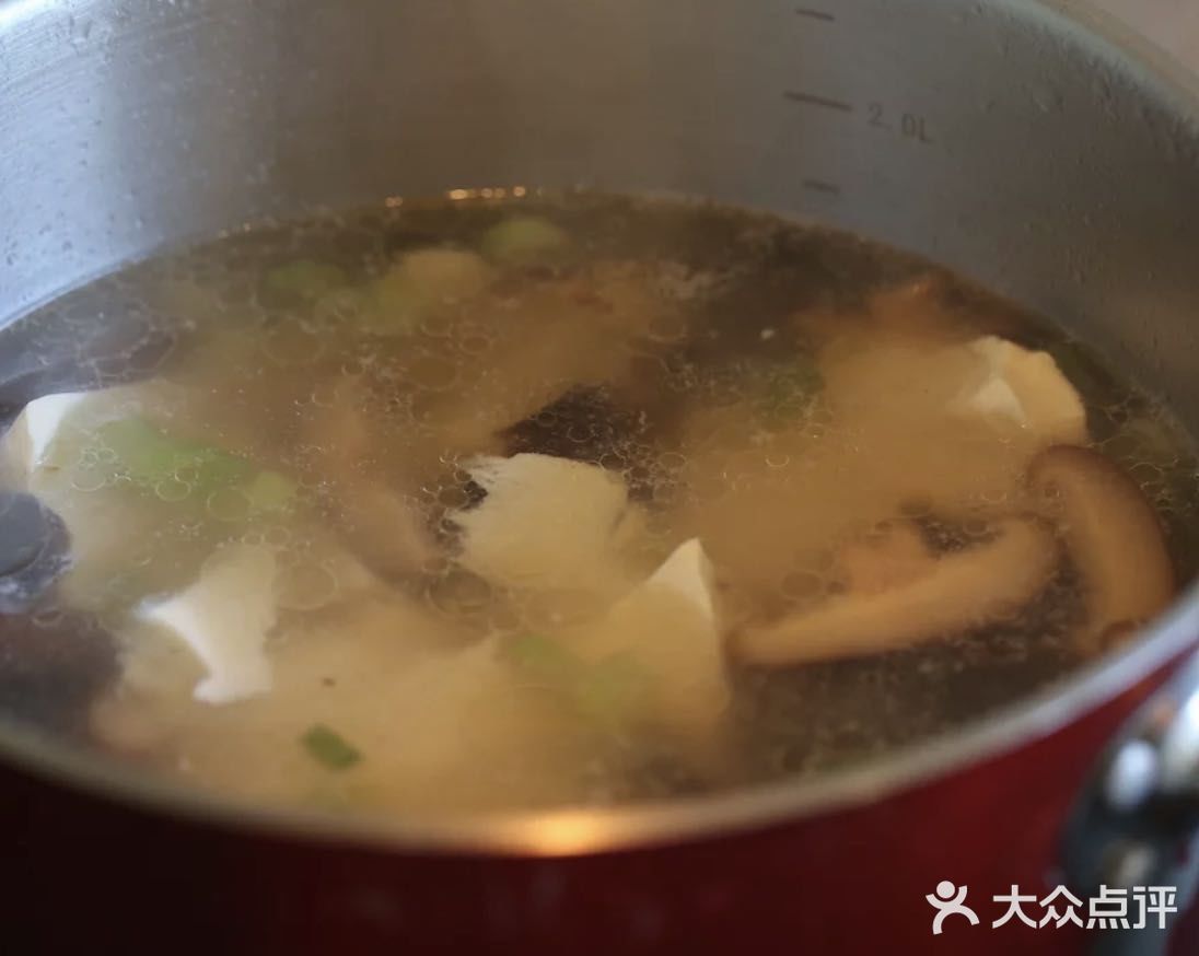 不论咸的甜的豆腐脑只要是自己爱吃的就行
