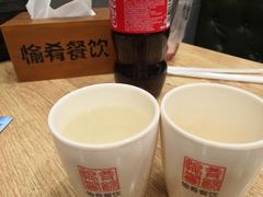 -愉肴麻辣香锅(中山路店)