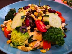 -悦享绿山墙西餐厅