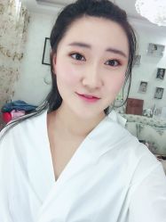 -红馆妆造(中央大街店)