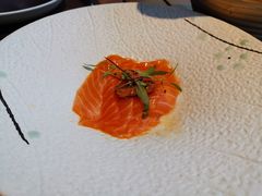 三文鱼温泉蛋配鱼子-Solo(衡山路店)