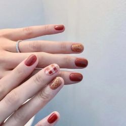 -悦指间美甲美睫