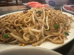 -重庆川渝肥妹火锅