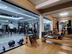 -简·无界健身工作室·运动康复·体态(石厦店)