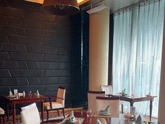 -粤尚腾香居中餐厅(首都机场希尔顿店)