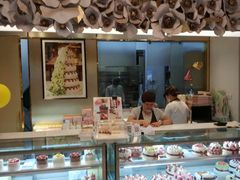 面包甜点陈列柜-花花卷卷·鲜食蛋糕(静安久光百货店)