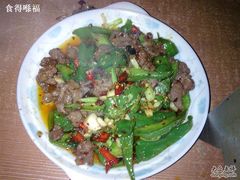 尖椒炒牛肉-全德烤鱼(东莞庄店)