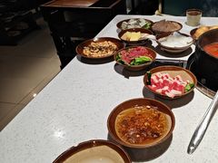 -贵府酸汤牛肉火锅·贵州老字号(飞山街店)
