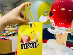 -m豆巧克力世界(上海世茂广场店)