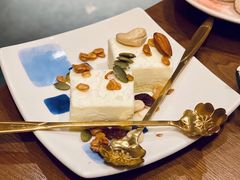 坚果牛乳蛋糕-無境·匠心日本料理(汉街店)