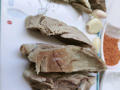 -三江源美食城