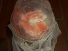 草莓新地-麦当劳(虹桥南丰城店)