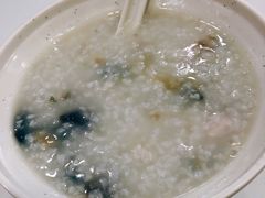 皮蛋瘦肉粥-咬不得高祖生煎·简餐(高银街店)