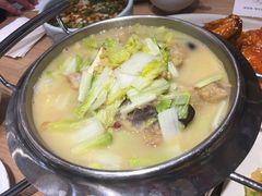 -秦香阁·西北家常菜(徐汇日月光中心店)
