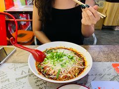 -杨大叔爱面子·四川小吃(岗头店)
