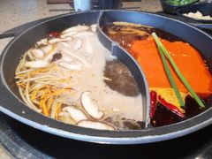 菌汤鸳鸯锅-园里火锅(仁和新城店)