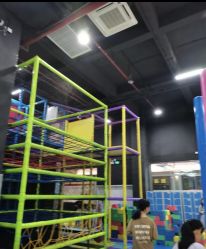 -蹦贝运动中心·蹦床·攀岩·闯关(龙岗店)