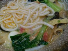 -蒙自源米线大王(东站店)