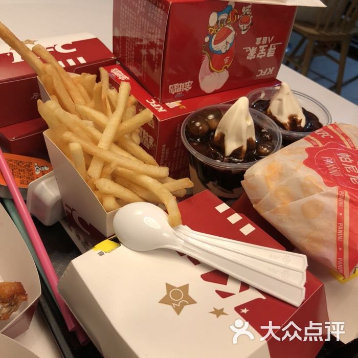 肯德基哆啦a梦八音盒图片-北京快餐简餐-大众点评网